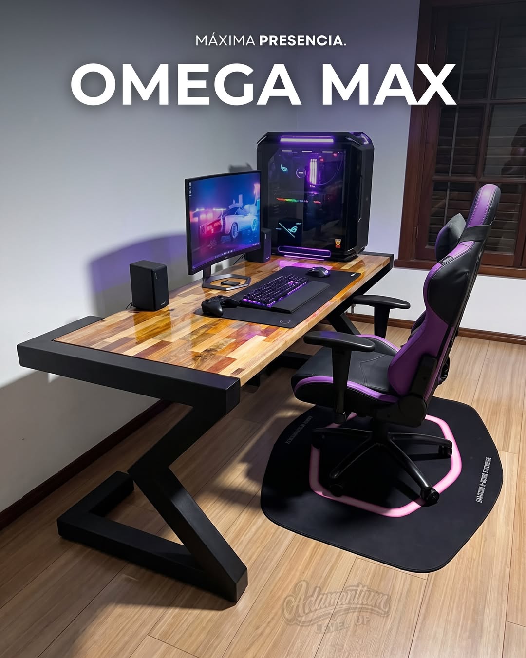 Omega Max en el setup real de Javier, con estructura angular negra y tablero de madera